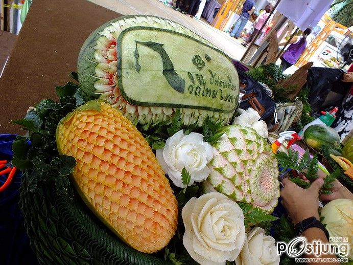 ททท ชวนเที่ยวไทย หน้า mbk 17-05-57  ไปต่อที่ระยอง จัน กันได้นะคราบ