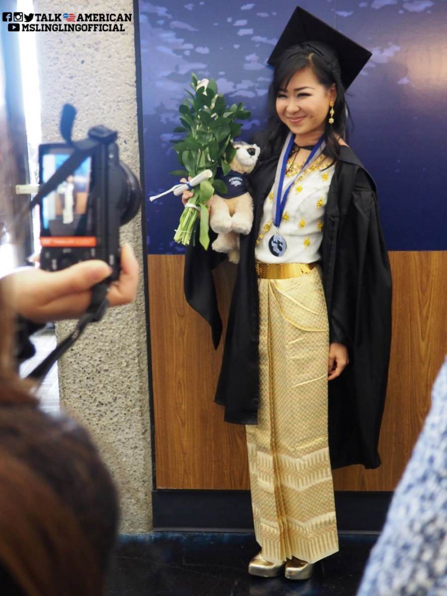จะเกิดอะไรขึ้น!? ถ้า"นักเรียนไทย"ที่ต่างประเทศใส่ “ชุดไทย” รับปริญญา