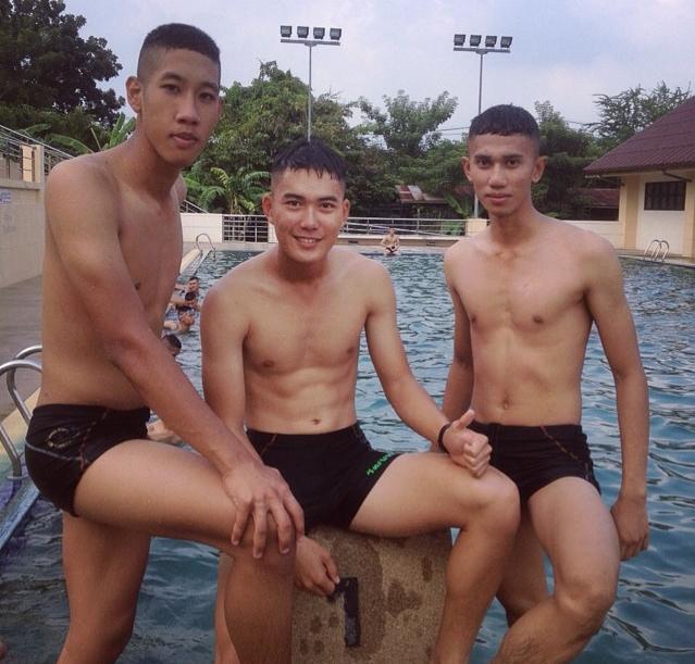 ของคาวตอนเที่ยวเพคะ