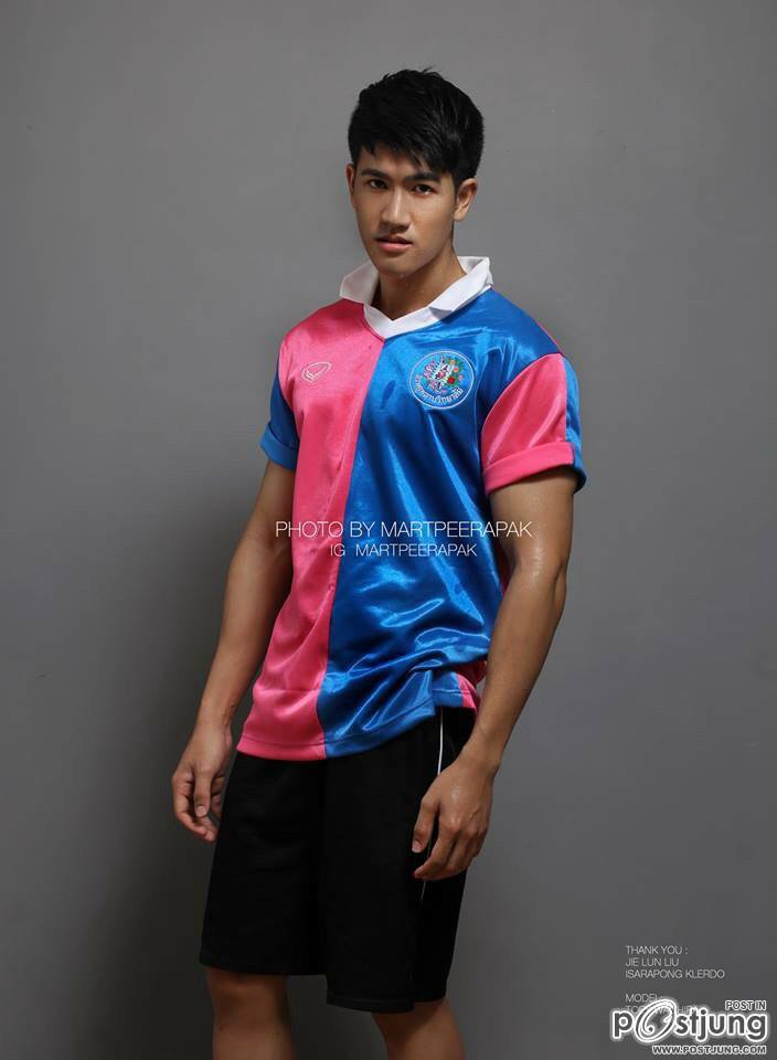เมื่อเด็กสวนพร้อมใจกันถอด!