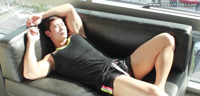 อยากจะเอามือไปช่วยจับ...หนุ่มเอเชียไซด์ม้า No. 42