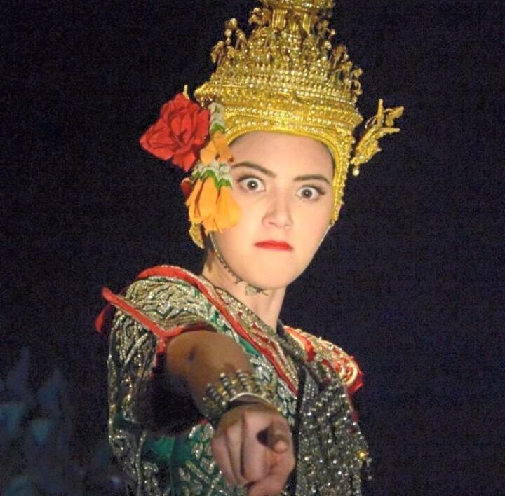 โอ้แม่เจ้า นางชฎา ตอนจบ ถนนโล่งมาก ผู้คนต่างรีบแยกย้ายกลับบ้าน นานเหลือเกินที่ไม่ได้เห็นบรรยากาศแบบนี้อีก