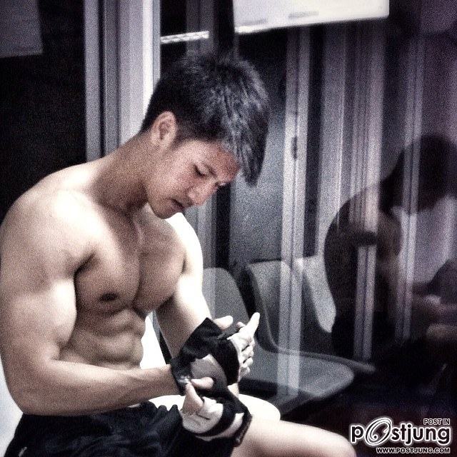 ถอดโชว์เรือนร่าง 807
