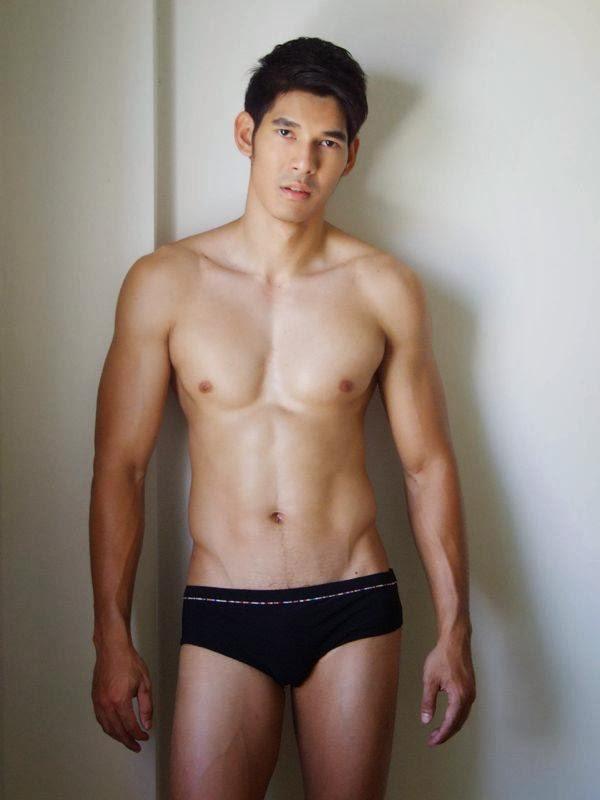 แพ้หนุ่มมีหนวด โดนหนวดแล้วมันจักกะจี้ No. 35