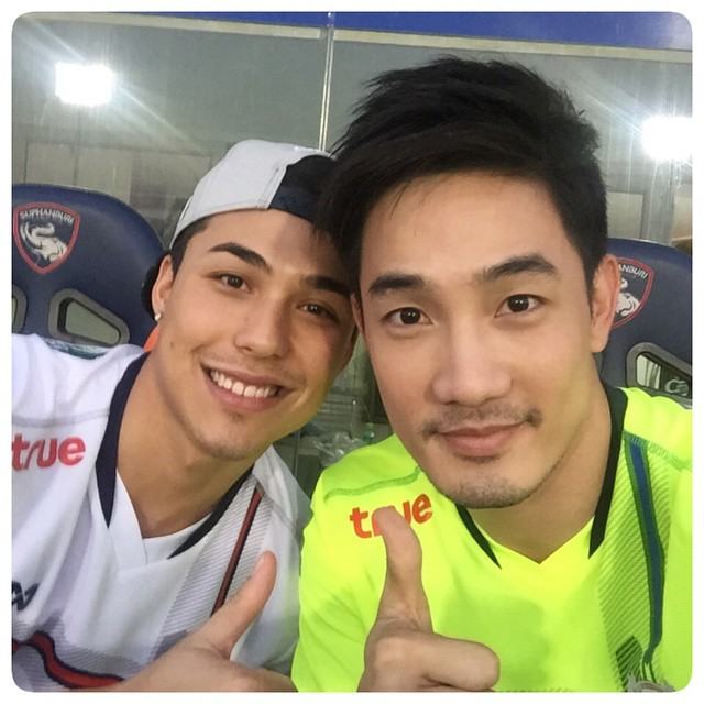 อ้วน รังสิต ลั่น!! ขอลาออกจากช่องเจ็ด ยืนยันแล้ว ตอนนี้ขอย้ายบ้านมาทำงานกับช่อง 3 ประเดิมด้วยการเซ็นสัญญากับช่องระยะยาว 3 ปี