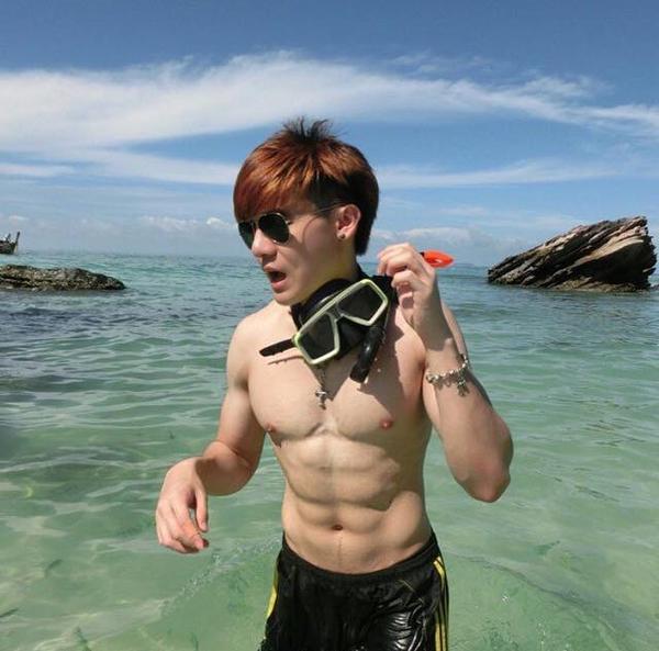 พักสายตาวันหยุด