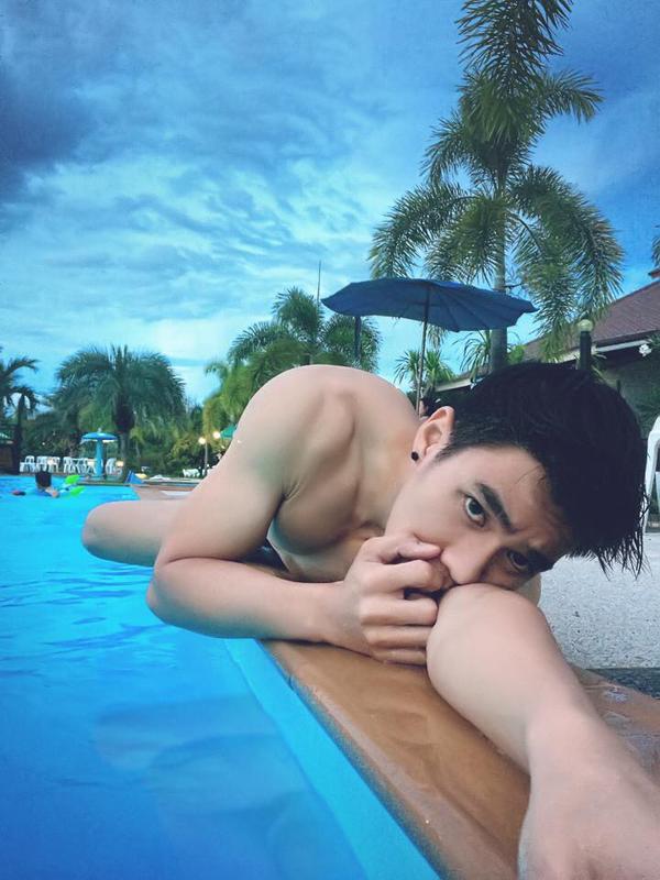 พักสายตาวันหยุด