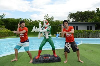 ปั้นจั่น-รอน หนีร้อนท้าดวลความฟิตพิชิตความมันส์ที่ Black Mountain Water Park