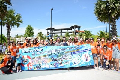 ปั้นจั่น-รอน หนีร้อนท้าดวลความฟิตพิชิตความมันส์ที่ Black Mountain Water Park
