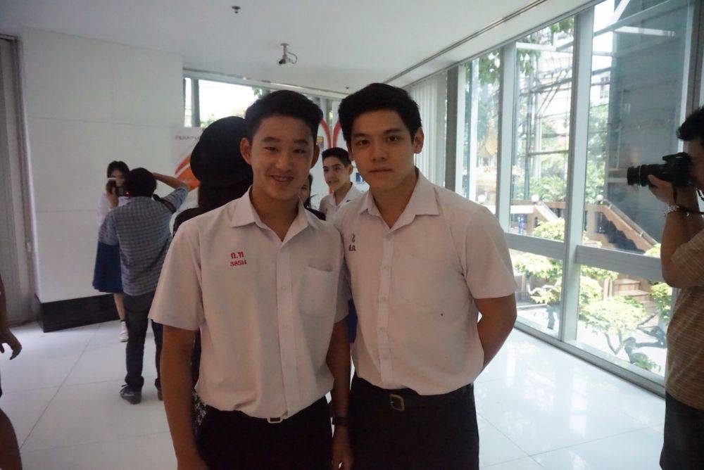 picเบื้องหลังถ่ายคอลัมน์นักเรียนของ ยงยุธ-ธนา-เอส-กี้