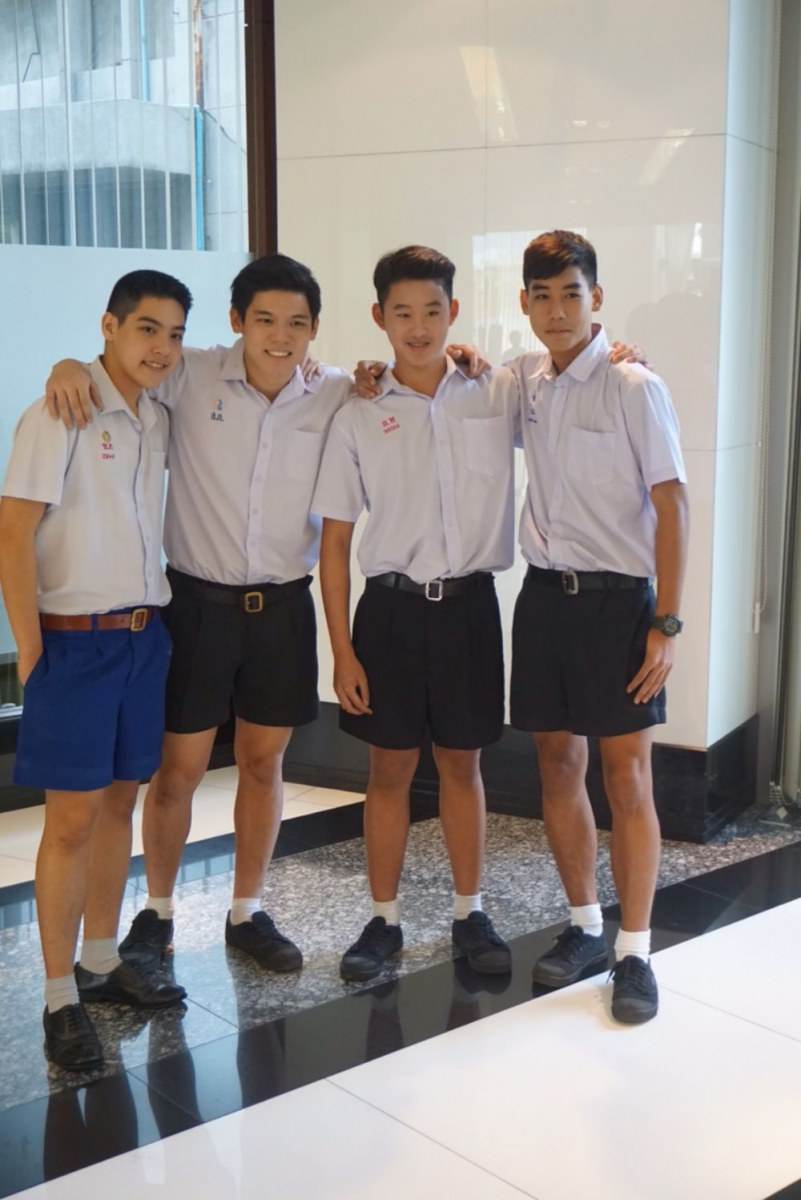 picเบื้องหลังถ่ายคอลัมน์นักเรียนของ ยงยุธ-ธนา-เอส-กี้