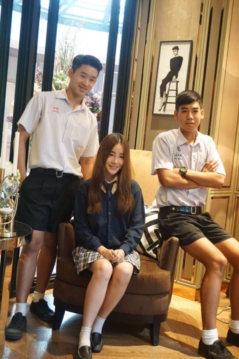 picเบื้องหลังถ่ายคอลัมน์นักเรียนของ ยงยุธ-ธนา-เอส-กี้