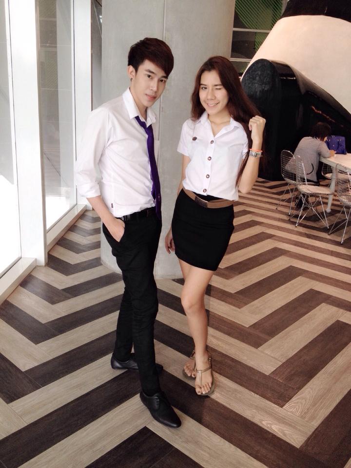 "น้องไอซ์"หนุ่มนิติจากมหาลัยมอกรุงเทพ กริ๊ดดด