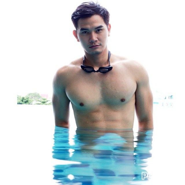 @สระว่ายน้ำ