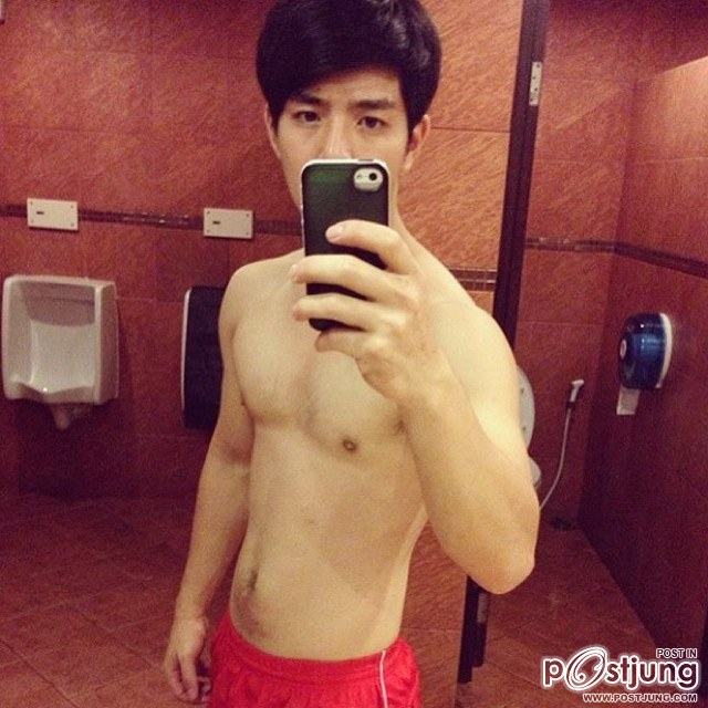 หนุ่มไทยเซลฟี่ ฟินๆ