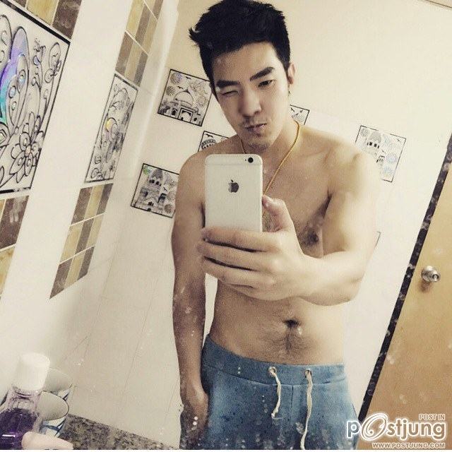 หนุ่มไทยเซลฟี่ ฟินๆ