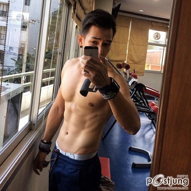 หนุ่มไทยเซลฟี่ ฟินๆ