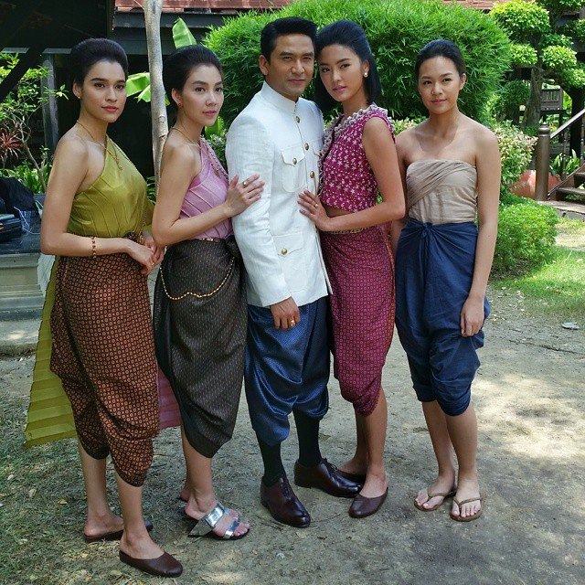 นางทาส 2015
