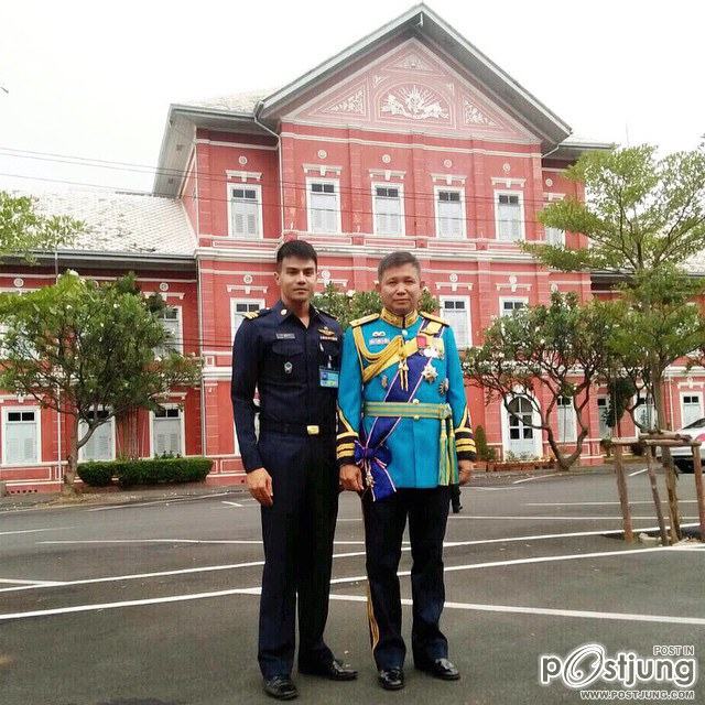 ตูน นาวาอากาศตรี ณยศ เสาว์ทองหยุ่น