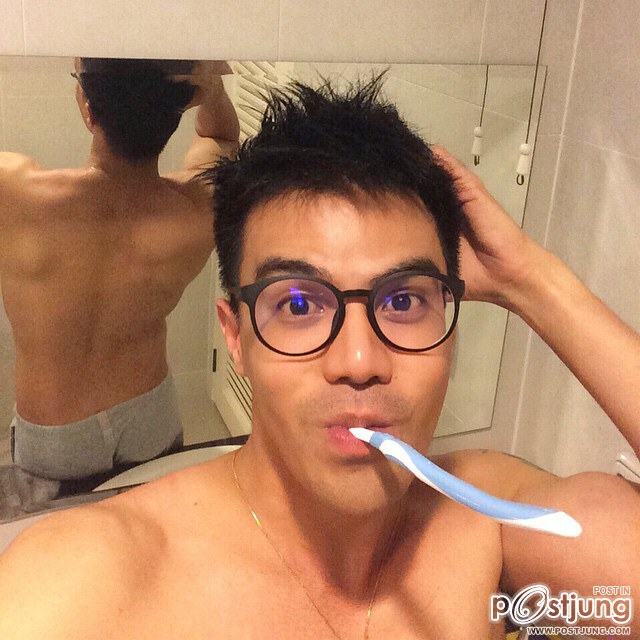 ตูน นาวาอากาศตรี ณยศ เสาว์ทองหยุ่น