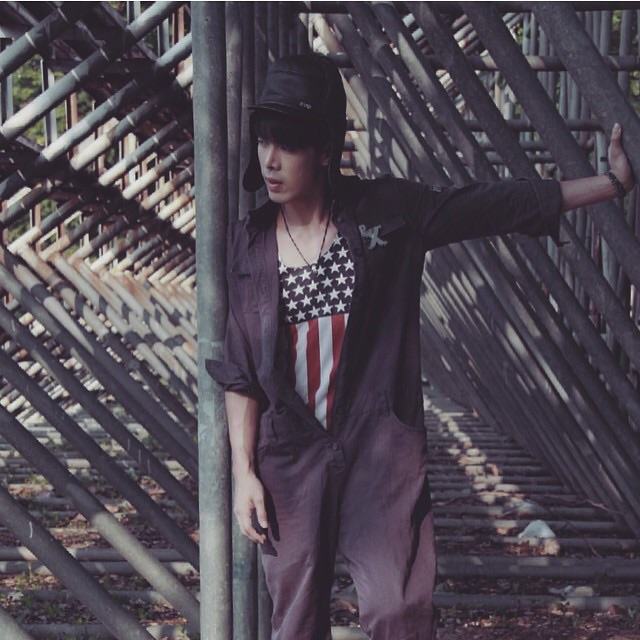 เบส อนาวิล
