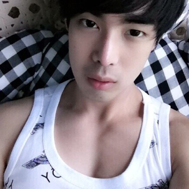 เบส อนาวิล