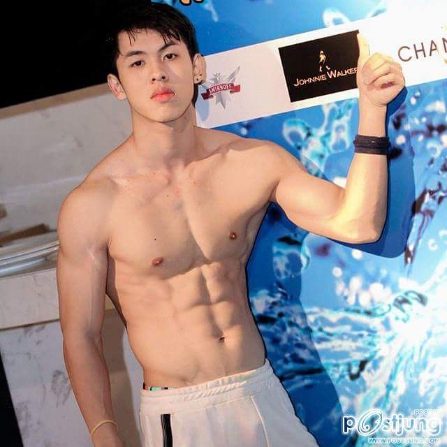 ขาวๆใสๆ @guysrs Sorrasek Thuntawee