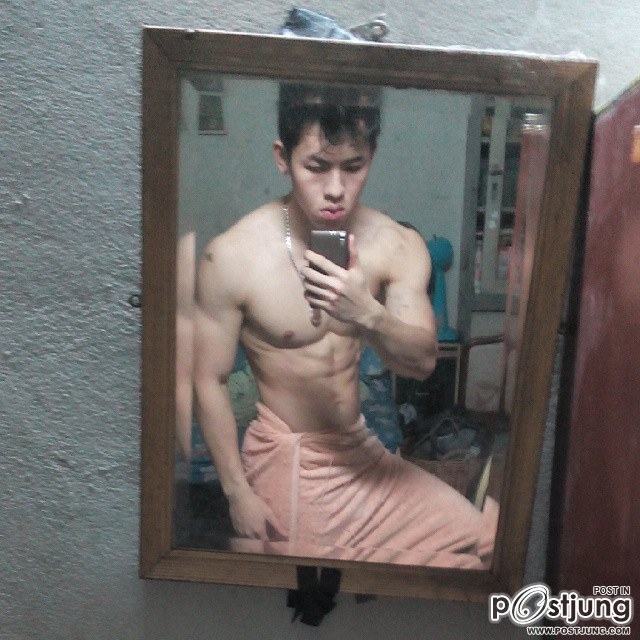 ขาวๆใสๆ @guysrs Sorrasek Thuntawee