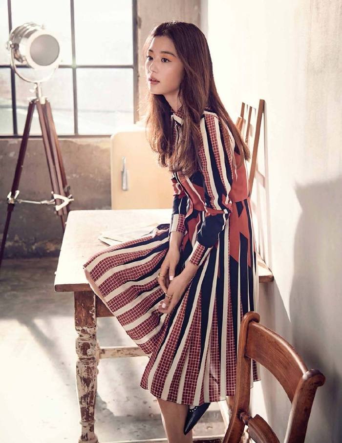 Gianna Jun @ ELLE Malaysia June 2015