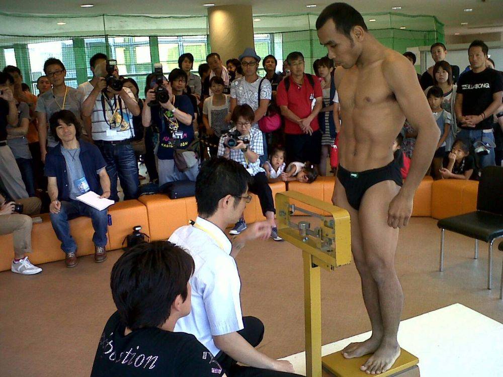 ไมค์ เกษตรพัฒนา นักมวยสู้ชีวิต