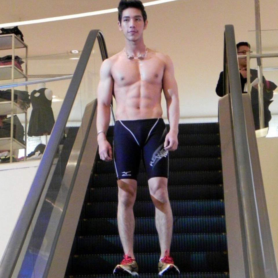 เป้านายแบบหรือหน้าอั้ม อันไหนแซ่บกว่ากัน เป้านายแบบ?หน้าอั้ม? (บางภาพนายแบบจัดระเบียบด้วยการ"งัดขึ้น") No. 77