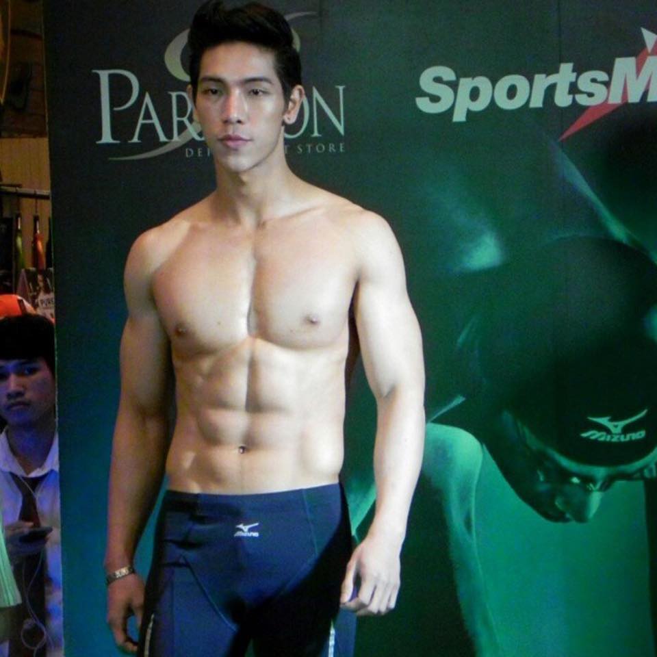 เป้านายแบบหรือหน้าอั้ม อันไหนแซ่บกว่ากัน เป้านายแบบ?หน้าอั้ม? (บางภาพนายแบบจัดระเบียบด้วยการ"งัดขึ้น") No. 77