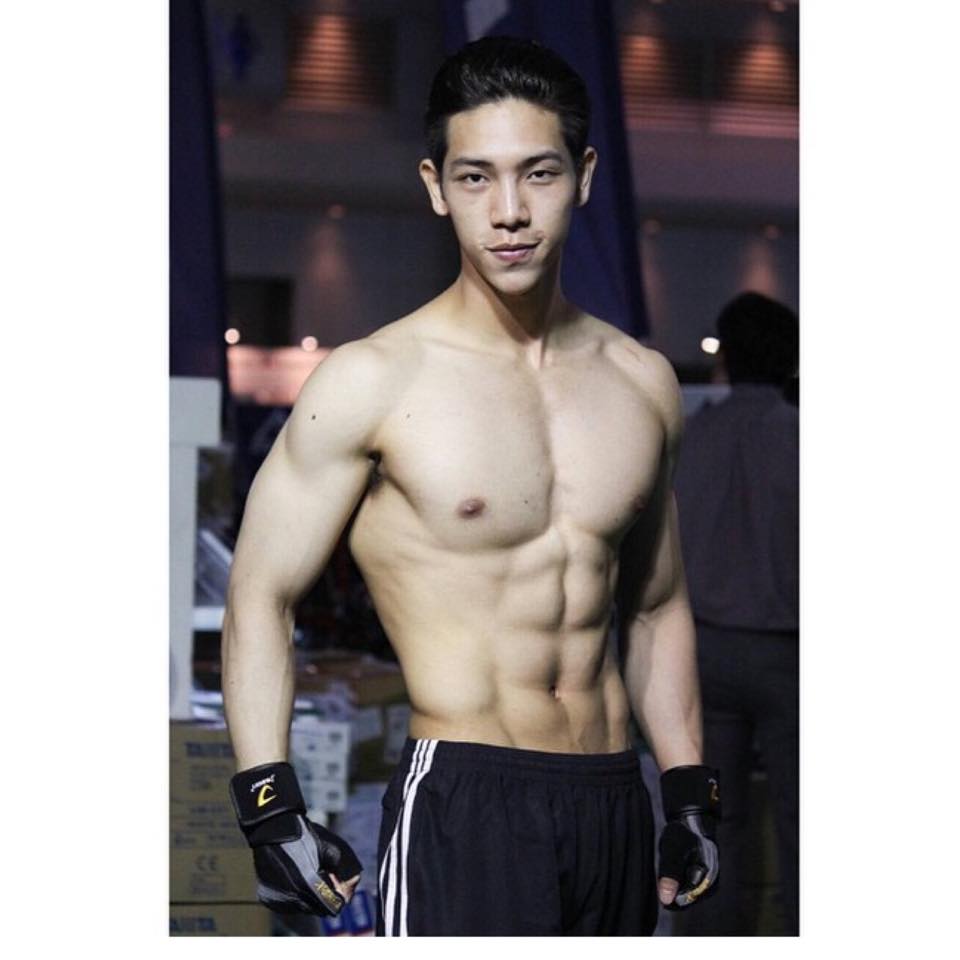 เป้านายแบบหรือหน้าอั้ม อันไหนแซ่บกว่ากัน เป้านายแบบ?หน้าอั้ม? (บางภาพนายแบบจัดระเบียบด้วยการ"งัดขึ้น") No. 77