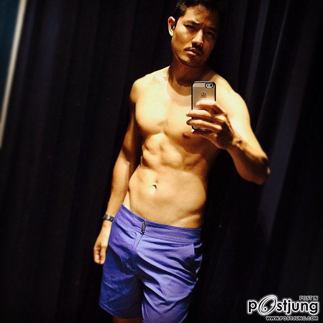 เอ็กซ์ ปิยะ วิมุกตายน (ยิ่งแก่หุ่นยิ่งแซ่บ)