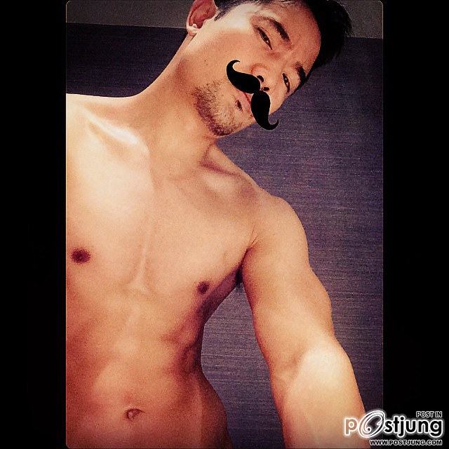 เอ็กซ์ ปิยะ วิมุกตายน (ยิ่งแก่หุ่นยิ่งแซ่บ)