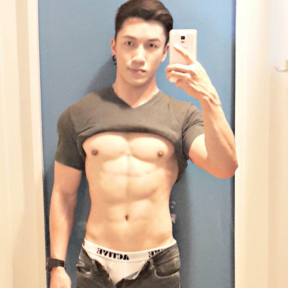 คุณพระ!!!!! เน็ตไอดอลชื่อดัง โชว์ตุงว่อนเน็ต มาเป็นลำ เป้าตุง เป้าเด้งกระจาย