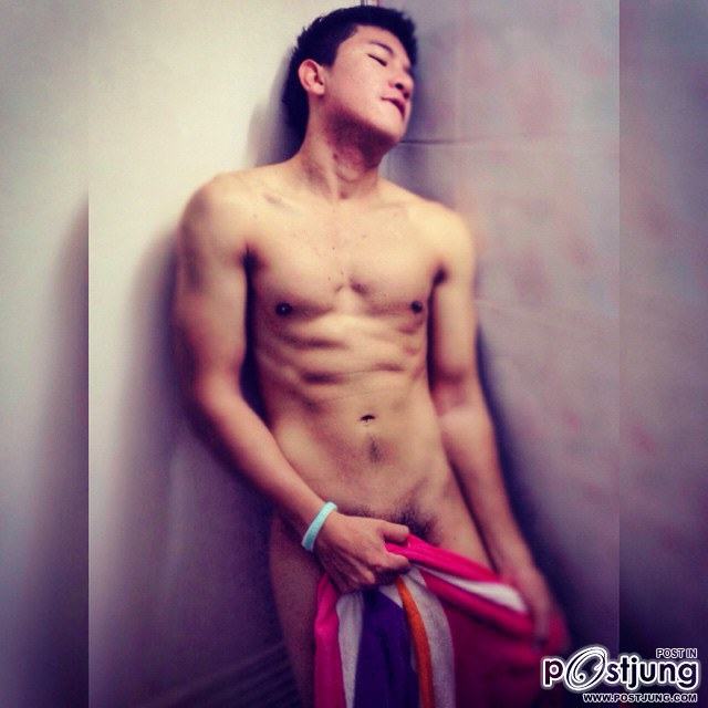 น้องปาร์ค @PARK4OFFICIAL