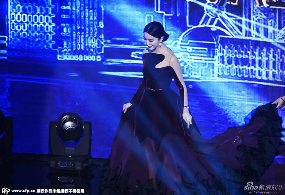 Fan Bing Bing สวย สง่า เลอค่า ปังมากๆ@งานเทศกาลภาพยนตร์นานาชาติครั้งที่ 18 Shanghai International Film Festival 2015