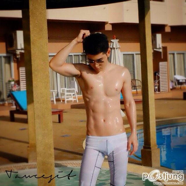 ขาวๆใสๆ@PEKAE_TWS	 ✅