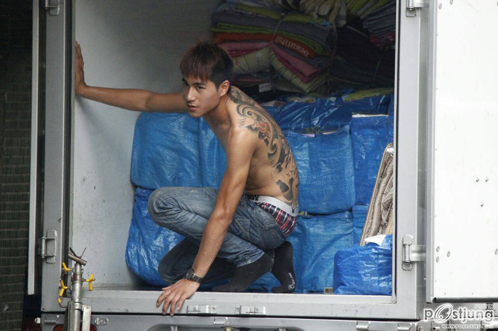 เห็นลงกันจัง...กับแรงงานคนนี้เอาภาพใหญ่ๆมาให้ชม