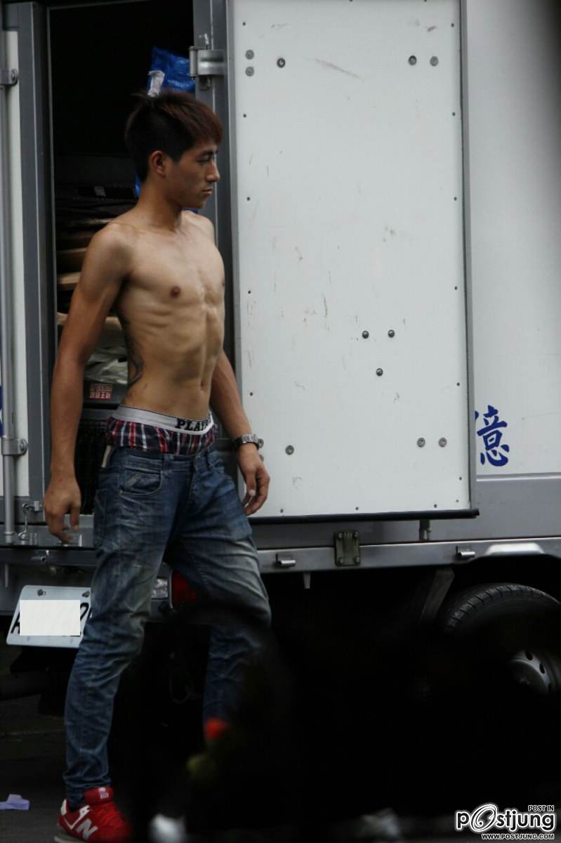 เห็นลงกันจัง...กับแรงงานคนนี้เอาภาพใหญ่ๆมาให้ชม