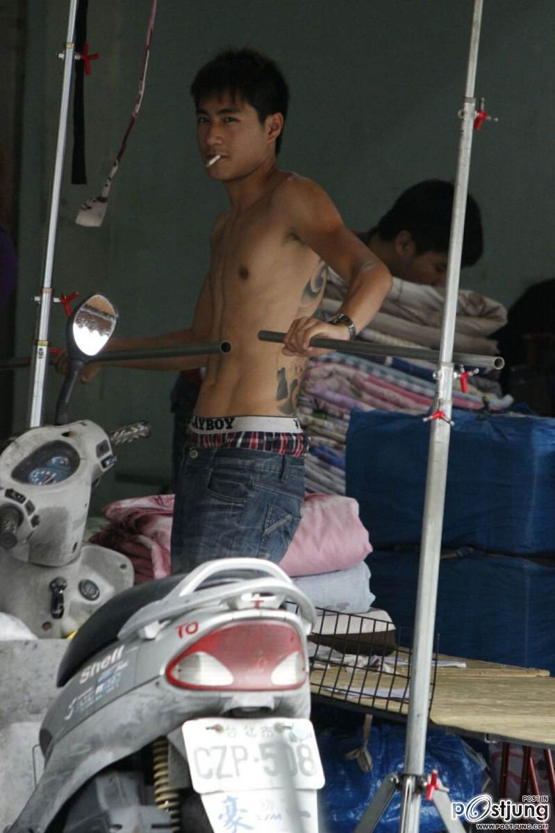 เห็นลงกันจัง...กับแรงงานคนนี้เอาภาพใหญ่ๆมาให้ชม
