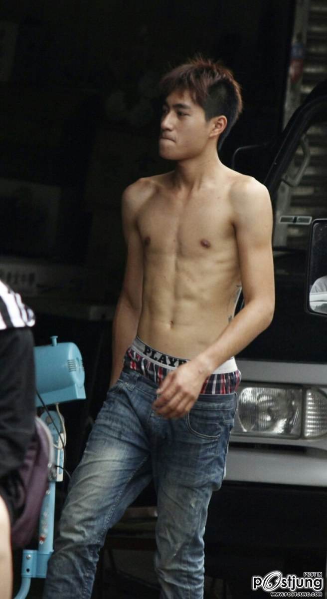 เห็นลงกันจัง...กับแรงงานคนนี้เอาภาพใหญ่ๆมาให้ชม