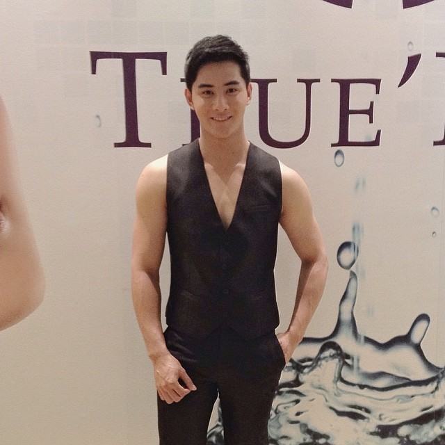 [รูปเยอะ] ต้อง ไชยวัฒน์ ผายสุวรรณ พระเอกละครพื้นบ้านหน้าใหม่ ประเดิมละคร"แก้วหน้าม้า" (แอบล่ำนิดๆ)