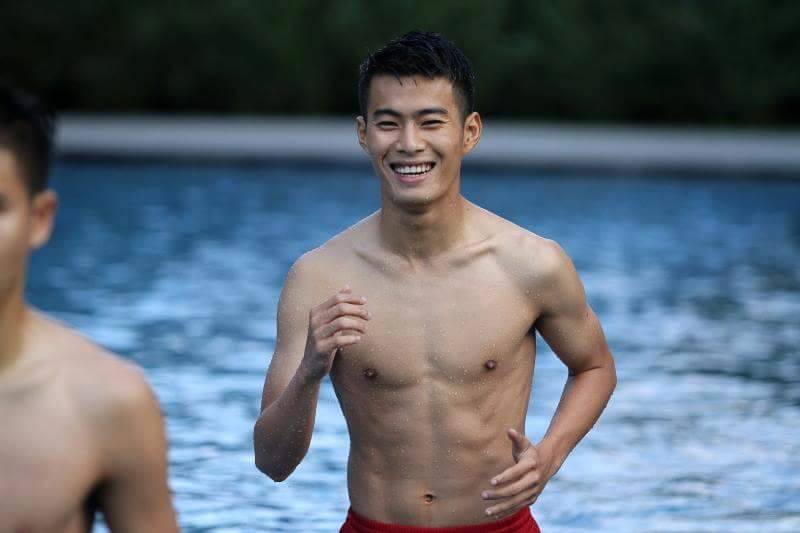 [รูปเยอะ] ร่วมให้กำลังใจ สารัช อยู่เย็น กัปตันทีมชาติไทย หลังได้รับบาดเจ็บระหว่างแข่งขัน (ถ้าไม่ใหญ่จริงคงไม่ได้เป็นกัปตันทีม....อิอิ)