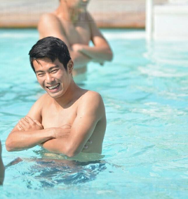 [รูปเยอะ] ร่วมให้กำลังใจ สารัช อยู่เย็น กัปตันทีมชาติไทย หลังได้รับบาดเจ็บระหว่างแข่งขัน (ถ้าไม่ใหญ่จริงคงไม่ได้เป็นกัปตันทีม....อิอิ)