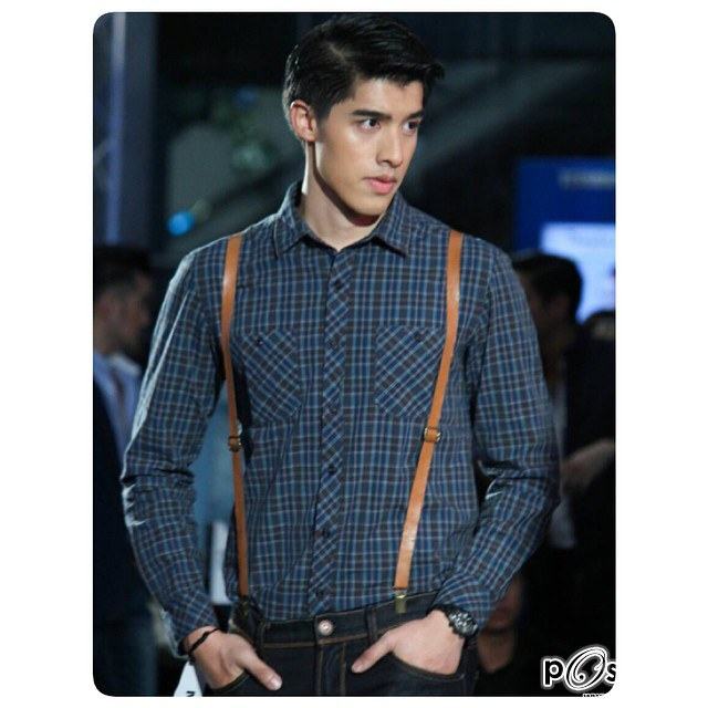 นายเติร์ก Natchanon Puvanont ดาราหนุ่มหล่อหน้าใส