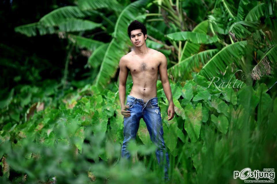 Phyowai Aung หนุ่มเมียนมาร์เข้มๆ