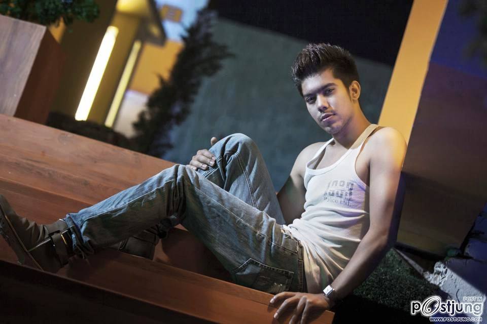 Phyowai Aung หนุ่มเมียนมาร์เข้มๆ