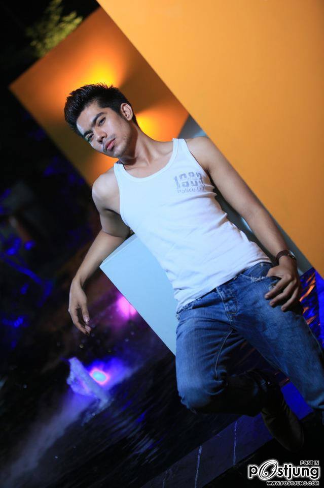 Phyowai Aung หนุ่มเมียนมาร์เข้มๆ